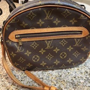 Authentic Blois Louis Vuitton